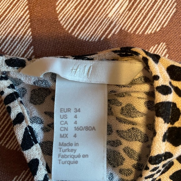 H&M Mini Dress - Picture 2 of 2